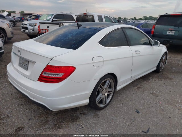 Продажа на аукционе авто 2014 Mercedes-benz C 250, vin: WDDGJ4HB3EG220777, номер лота: 45196814