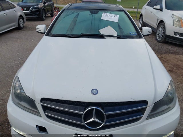 Продажа на аукционе авто 2014 Mercedes-benz C 250, vin: WDDGJ4HB3EG220777, номер лота: 45196814