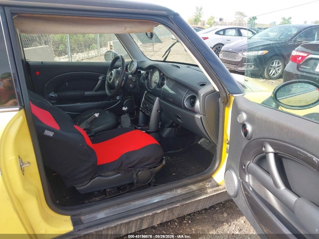 2004 Mini Cooper მანქანა იყიდება აუქციონზე, vin: WMWRC33494TC50209, აუქციონის ნომერი: 45196876