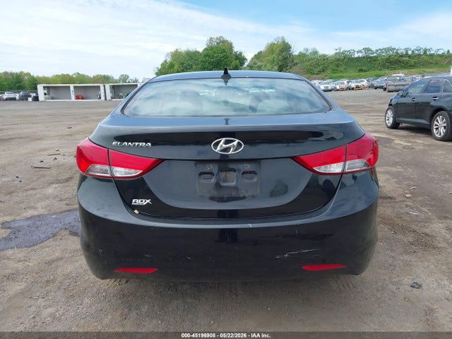 Продажа на аукционе авто 2013 Hyundai Elantra Gls, vin: 5NPDH4AE0DH205676, номер лота: 45196908