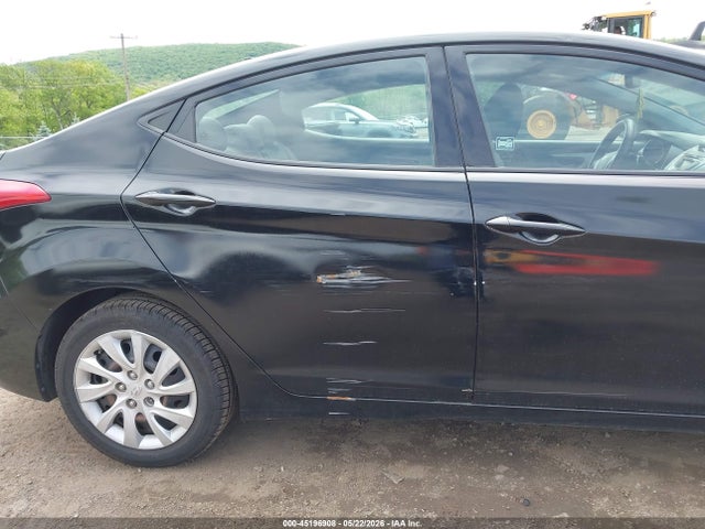 Продажа на аукционе авто 2013 Hyundai Elantra Gls, vin: 5NPDH4AE0DH205676, номер лота: 45196908