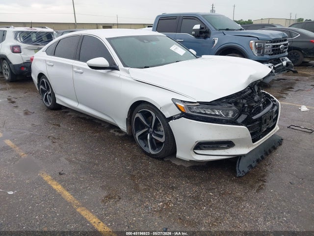 Auction sale of the 2018 Honda Accord Sport, vin: 1HGCV1F3XJA169140, lot number: 45196923