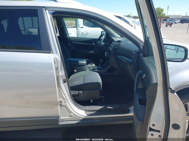45196947 :رقم المزاد ، 5XYKTDA20BG161162 vin ، 2011 Kia Sorento Lx V6 مزاد بيع