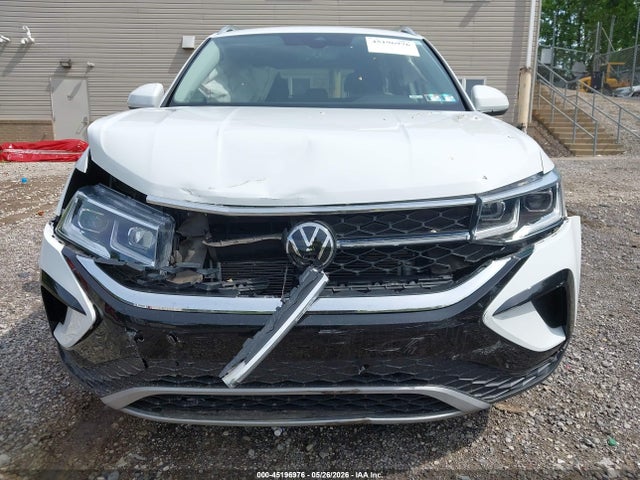 Продажа на аукционе авто 2022 Volkswagen Taos 1.5t Sel, vin: 3VV2X7B22NM085702, номер лота: 45196976