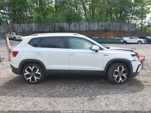 Продажа на аукционе авто 2022 Volkswagen Taos 1.5t Sel, vin: 3VV2X7B22NM085702, номер лота: 45196976