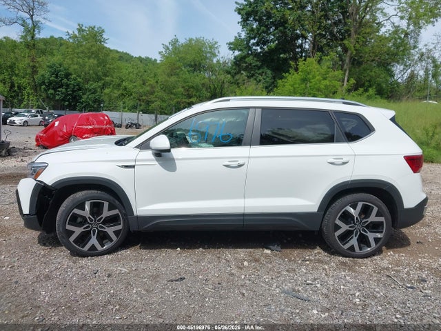 Продажа на аукционе авто 2022 Volkswagen Taos 1.5t Sel, vin: 3VV2X7B22NM085702, номер лота: 45196976