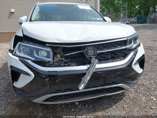 Продажа на аукционе авто 2022 Volkswagen Taos 1.5t Sel, vin: 3VV2X7B22NM085702, номер лота: 45196976