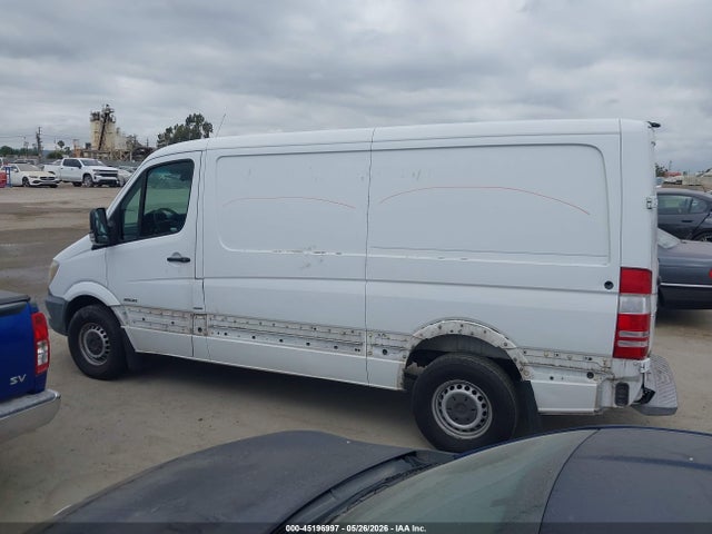2014 Mercedes-benz Sprinter 2500 Normal Roof მანქანა იყიდება აუქციონზე, vin: WD3PE7DC8E5860973, აუქციონის ნომერი: 45196997
