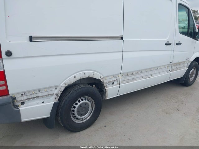 2014 Mercedes-benz Sprinter 2500 Normal Roof მანქანა იყიდება აუქციონზე, vin: WD3PE7DC8E5860973, აუქციონის ნომერი: 45196997