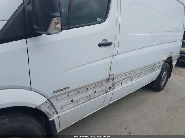 2014 Mercedes-benz Sprinter 2500 Normal Roof მანქანა იყიდება აუქციონზე, vin: WD3PE7DC8E5860973, აუქციონის ნომერი: 45196997