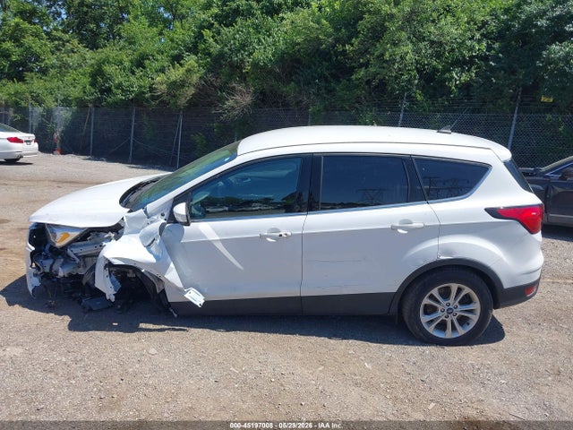 45197008 :رقم المزاد ، 1FMCU9GD9KUA09981 vin ، 2019 Ford Escape Se مزاد بيع