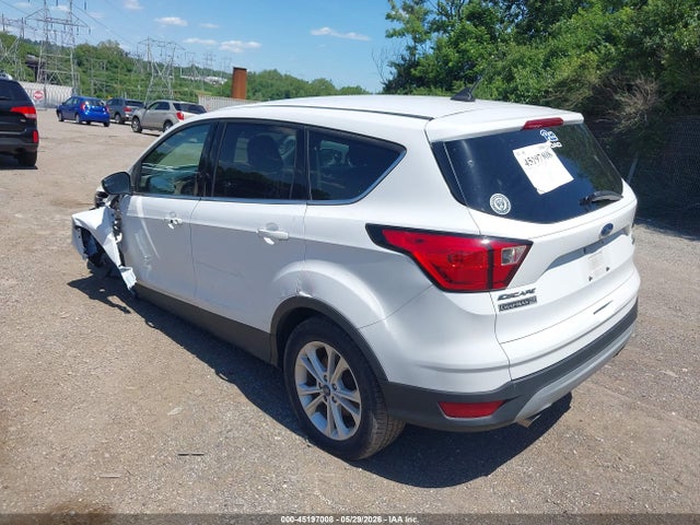 45197008 :رقم المزاد ، 1FMCU9GD9KUA09981 vin ، 2019 Ford Escape Se مزاد بيع