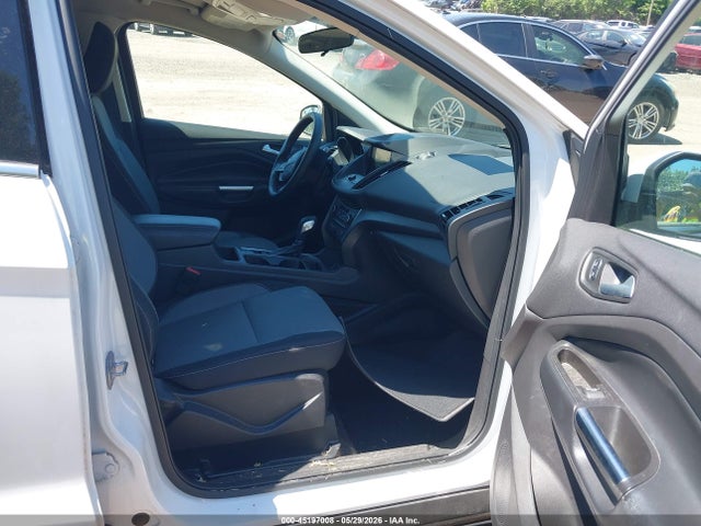 45197008 :رقم المزاد ، 1FMCU9GD9KUA09981 vin ، 2019 Ford Escape Se مزاد بيع