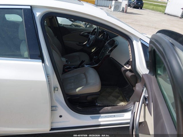 45197009 :رقم المزاد ، 1G4PS5SK8D4180049 vin ، 2013 Buick Verano Leather Group مزاد بيع