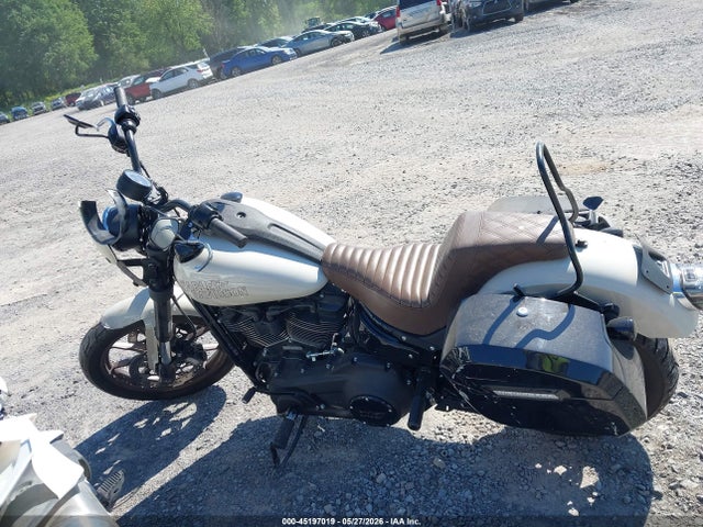Harley-Davidson FXLRS 2023 1HD1YWZ15PB025307 Image 13