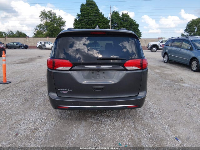 45197034 :رقم المزاد ، 2C4RC1BG5HR667663 vin ، 2017 Chrysler Pacifica Touring-l مزاد بيع
