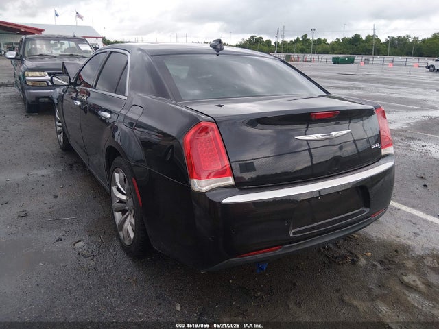 Chrysler 300c Platinum 2015 2C3CCAPT3FH881957 Image 3