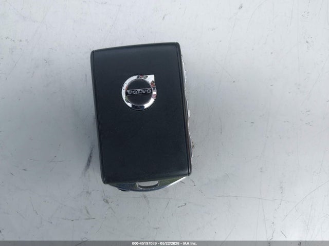 Volvo Xc40 B5 Plus Dark Theme 2025 YV4L12UC2S2452725 Image 11