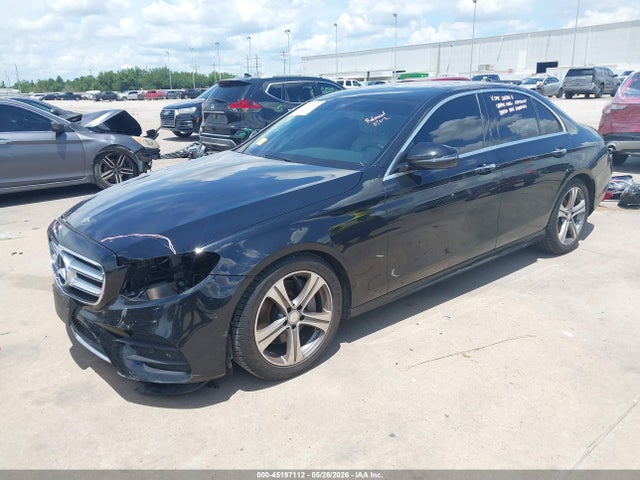 Mercedes-Benz E 300 2017 WDDZF4JB4HA092707 Image 2