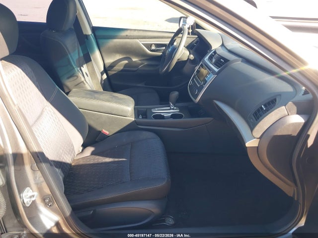 2016 Nissan Altima 2.5/2.5 S/2.5 Sl/2.5 Sr/2.5 Sv მანქანა იყიდება აუქციონზე, vin: 1N4AL3AP1GC185974, აუქციონის ნომერი: 45197147