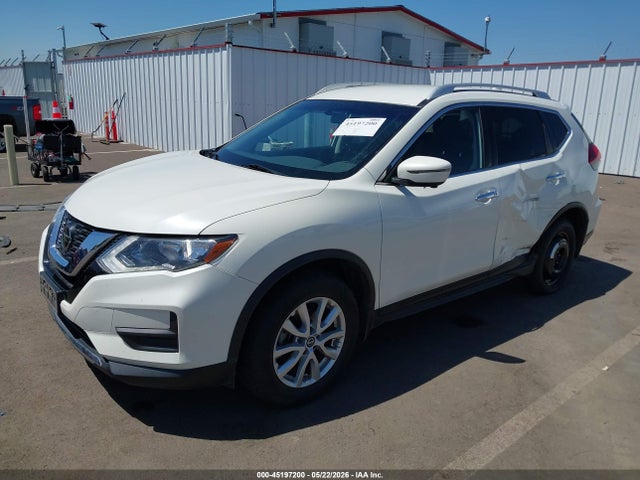 Nissan ROGUE SV 2018 JN8AT2MV1JW303952 Image 2
