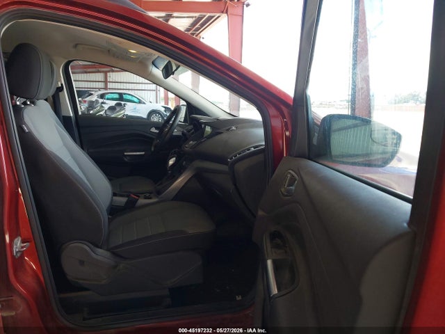 1FMCU9GXXGUB24591 Ford ESCAPE SE