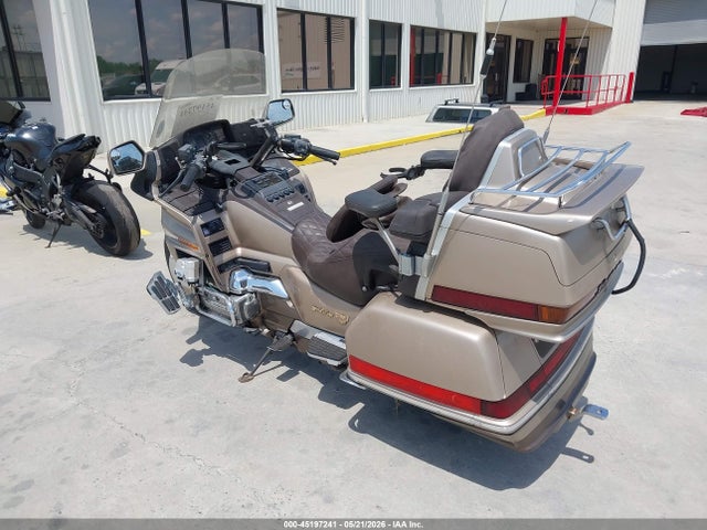 Продажа на аукционе авто 1988 Honda Gl1500, vin: 1HFSC220XJA010111, номер лота: 45197241