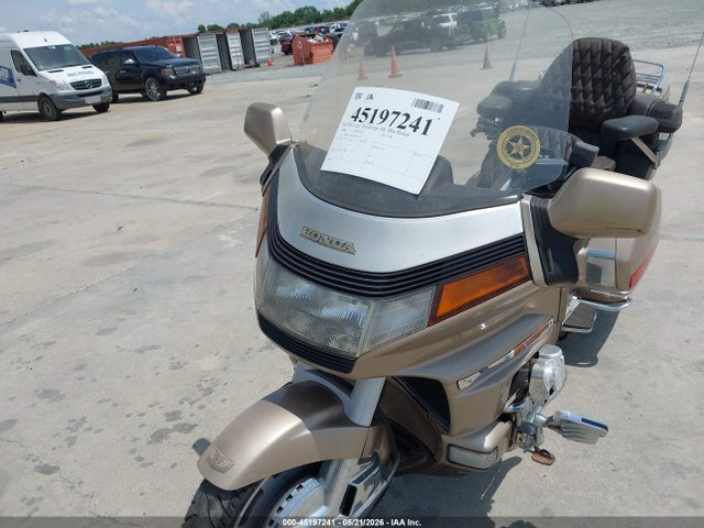 Продажа на аукционе авто 1988 Honda Gl1500, vin: 1HFSC220XJA010111, номер лота: 45197241