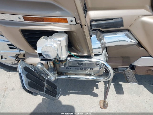 Продажа на аукционе авто 1988 Honda Gl1500, vin: 1HFSC220XJA010111, номер лота: 45197241