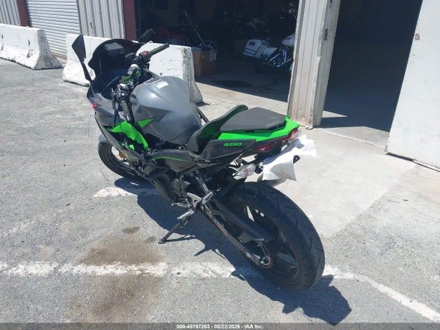Kawasaki EX400 2019 JKAEXKG17KDA36773 Image 3