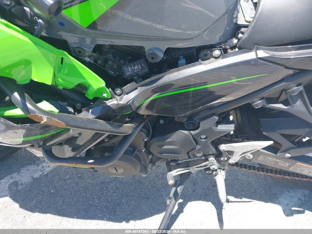 Kawasaki EX400 2019 JKAEXKG17KDA36773 Image 9
