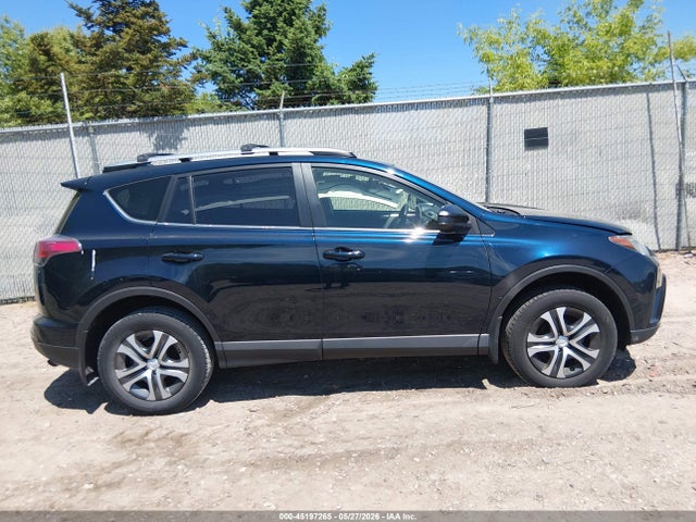 Продаж на аукціоні авто 2017 Toyota Rav4 Le, vin: JTMZFREV4HJ106908, номер лоту: 45197265