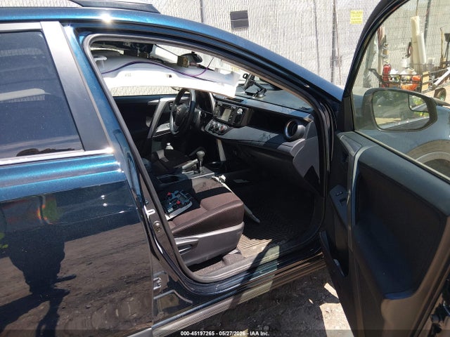 Продаж на аукціоні авто 2017 Toyota Rav4 Le, vin: JTMZFREV4HJ106908, номер лоту: 45197265