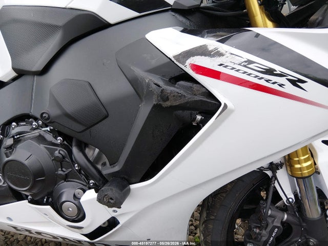 Honda CBR1000 RR 2026 JH2SC7711TK900462 Image 15