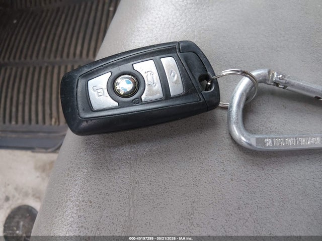 Продажа на аукционе авто 2011 Bmw 528i, vin: WBAFR1C55BC737268, номер лота: 45197299