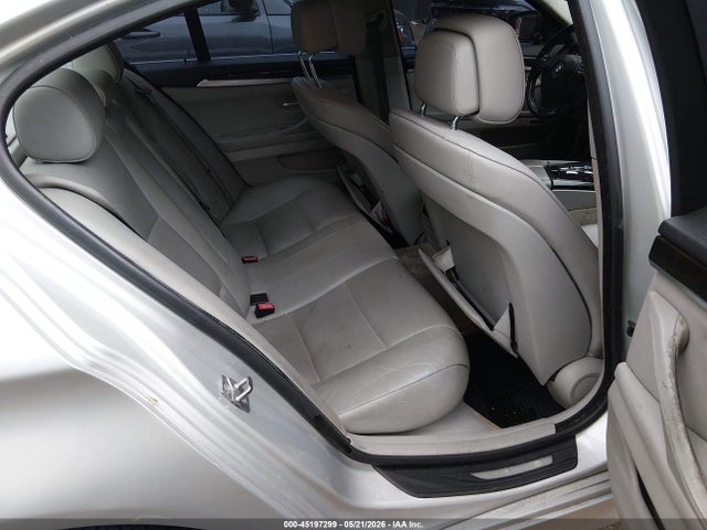 Продажа на аукционе авто 2011 Bmw 528i, vin: WBAFR1C55BC737268, номер лота: 45197299