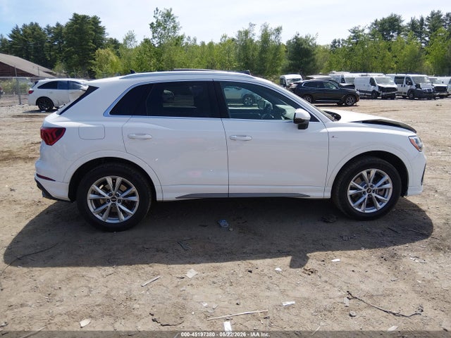 2022 Audi Q3 Premium 45 Tfsi S Line Quattro Tiptronic მანქანა იყიდება აუქციონზე, vin: WA1DECF37N1027911, აუქციონის ნომერი: 45197380