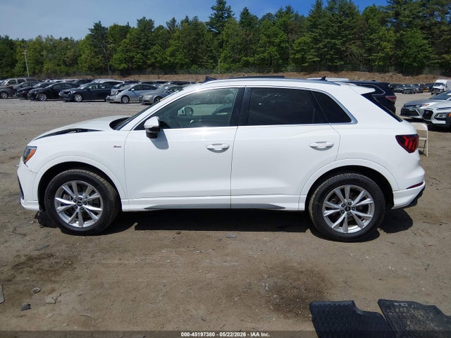 2022 Audi Q3 Premium 45 Tfsi S Line Quattro Tiptronic მანქანა იყიდება აუქციონზე, vin: WA1DECF37N1027911, აუქციონის ნომერი: 45197380
