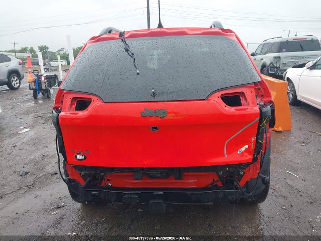 45197396 :رقم المزاد ، 1C4PJMDX5JD600694 vin ، 2018 Jeep Cherokee Limited 4x4 مزاد بيع