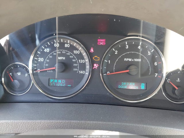 2005 Jeep Grand Cherokee Limited მანქანა იყიდება აუქციონზე, vin: 1J8HR58275C591597, აუქციონის ნომერი: 45197402