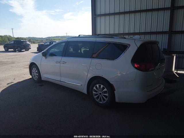 Продажа на аукционе авто 2019 Chrysler Pacifica Touring L, vin: 2C4RC1BG5KR700751, номер лота: 45197415