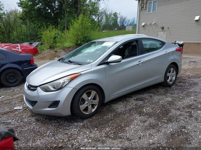 2013 Hyundai Elantra Gls მანქანა იყიდება აუქციონზე, vin: 5NPDH4AE0DH263383, აუქციონის ნომერი: 45197445
