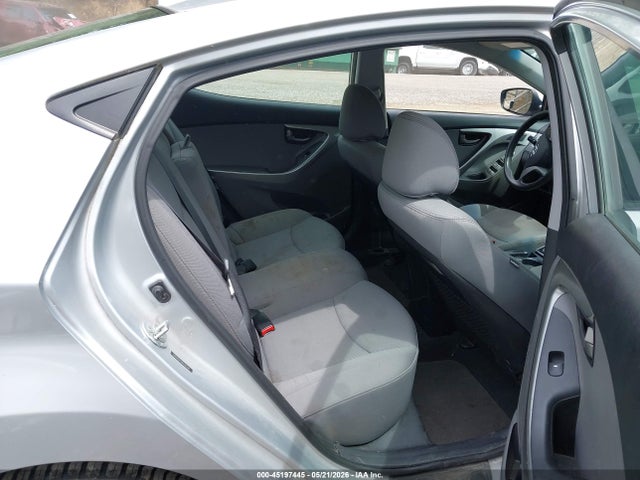2013 Hyundai Elantra Gls მანქანა იყიდება აუქციონზე, vin: 5NPDH4AE0DH263383, აუქციონის ნომერი: 45197445