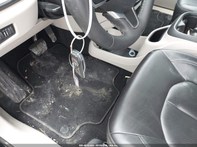 2023 Chrysler Pacifica Touring L მანქანა იყიდება აუქციონზე, vin: 2C4RC1BG0PR628042, აუქციონის ნომერი: 45197454