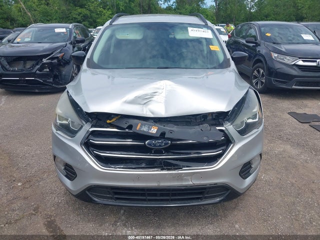 45197467 :رقم المزاد ، 1FMCU0GD4HUE52589 vin ، 2017 Ford Escape Se مزاد بيع