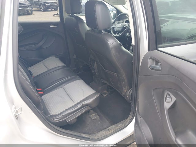 45197467 :رقم المزاد ، 1FMCU0GD4HUE52589 vin ، 2017 Ford Escape Se مزاد بيع