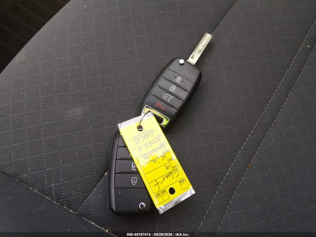 5XYPGDA33KG536402 KIA Sorento 2.4l Lx