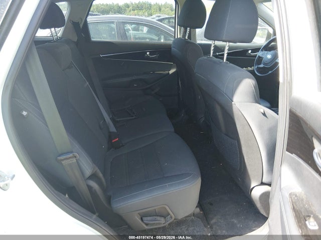 5XYPGDA33KG536402 KIA Sorento 2.4l Lx