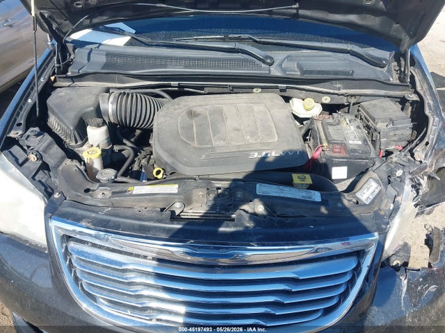2012 Chrysler Town & Country Touring-l მანქანა იყიდება აუქციონზე, vin: 2C4RC1CG1CR137049, აუქციონის ნომერი: 45197493