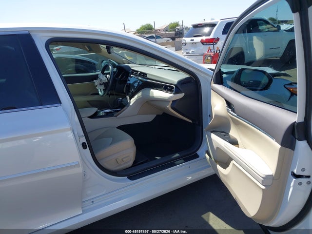 4T1F11AK6LU979593 Toyota CAMRY XLE